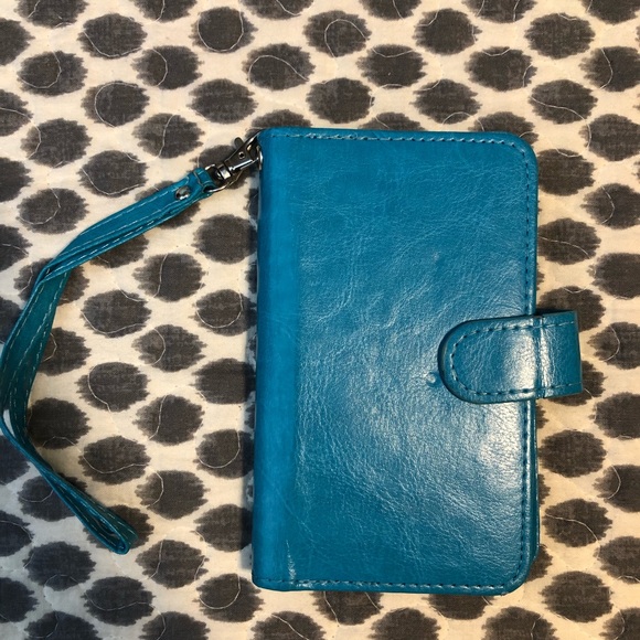 Small Blue Wallet - Like New! - Picture 1 of 3